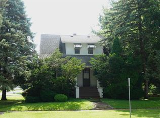 1391 Beecher Ave, Galesburg, IL 61401