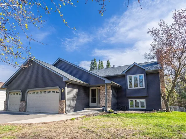 2760 47th St E, Inver Grove Heights, MN 55076