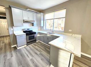 1109 S Racine Ave #3R, Chicago, IL 60607