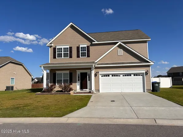 605 Moonstone Court, Winterville, NC 28590