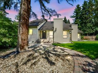11822 91st Ave NW, Edmonton, AB T6G1B2