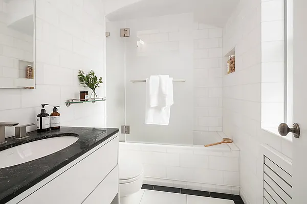 Sold by Compass | media 10