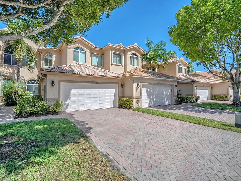 5086 Madison Lakes Cir W