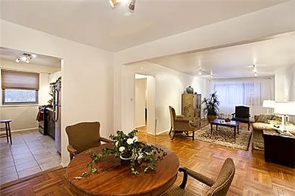 Sold by KG Properties | media 22