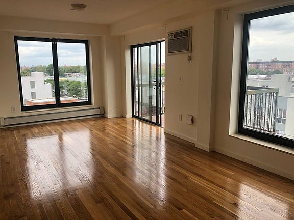 2nd image of 2570 East Dr #17