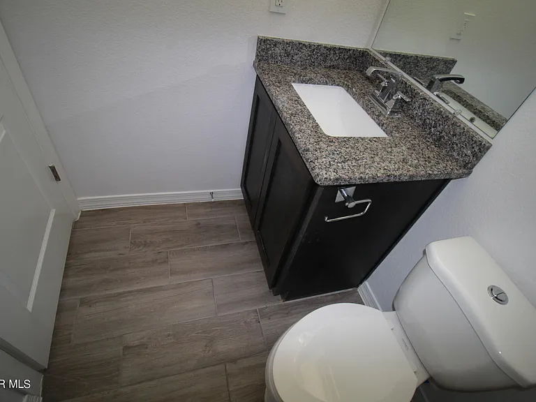 620 Adrian Arellano St W — Photo 56