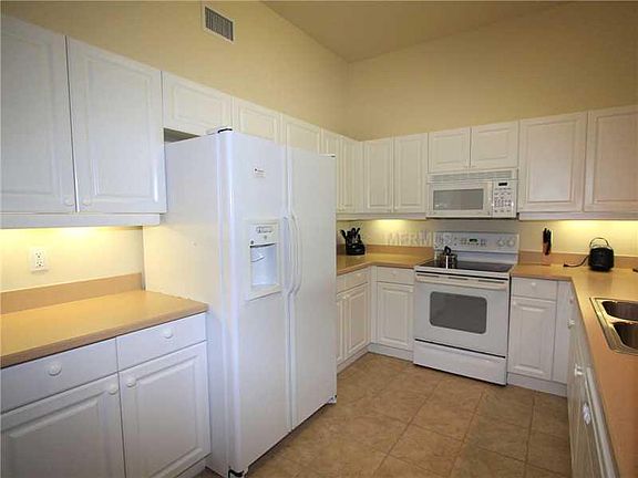 4th image of 5125 Melbourne St Unit 7304
