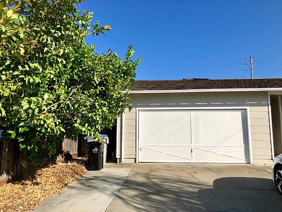 5th image of 3216 Desertwood Ln