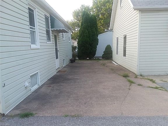 2nd image of 1279 E 354th St