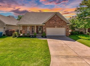 10 Courtside Pl, Little Rock, AR 72210