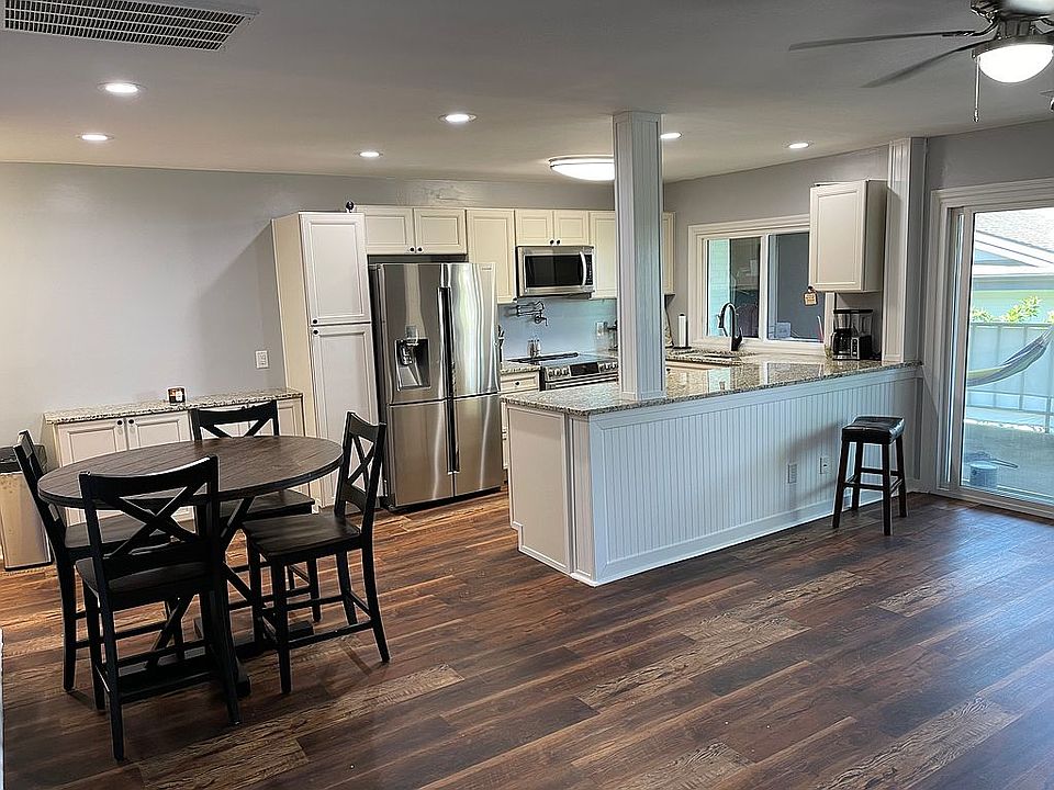 Newly Remodeled Kitchen 