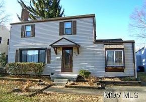 1st image of 906 Lincoln Dr