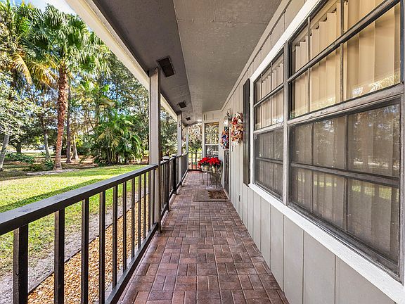4th image of 16744 E Lancashire Drive