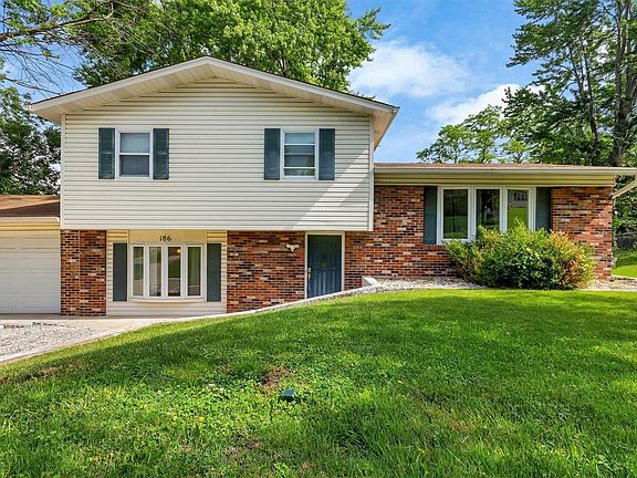3rd image of 186 Mareda Ln