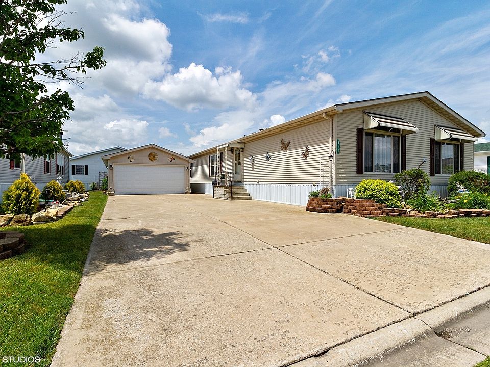 1st image of 847 Arbor Dr