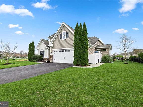 3rd image of 29884 Kiawah Dr