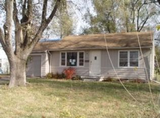 7033 Hunter St, Raytown, MO 64133