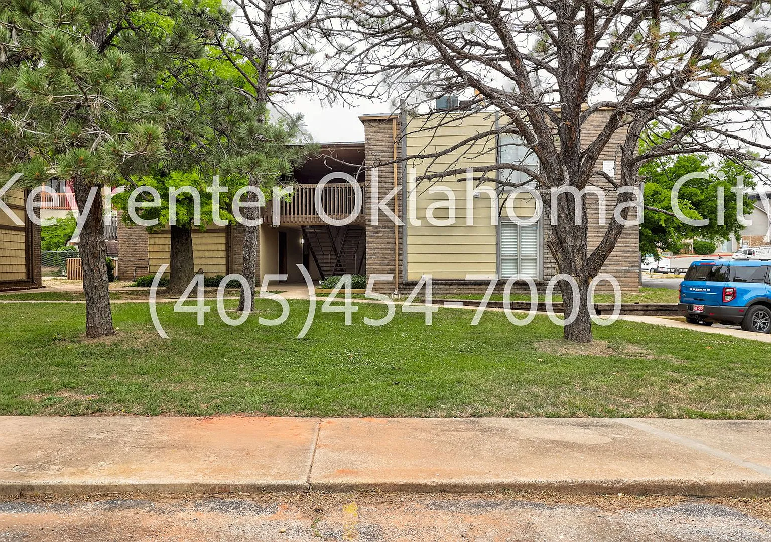 6554 N. Meridian Ave. Townhouse — Photo 1