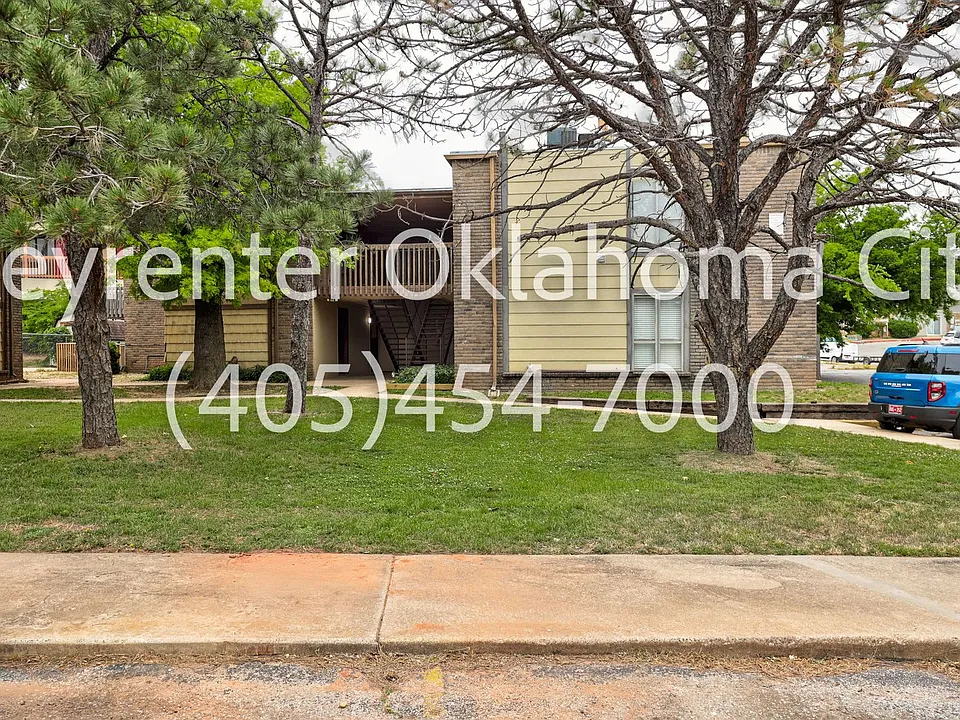 6554 N. Meridian Ave. Townhouse