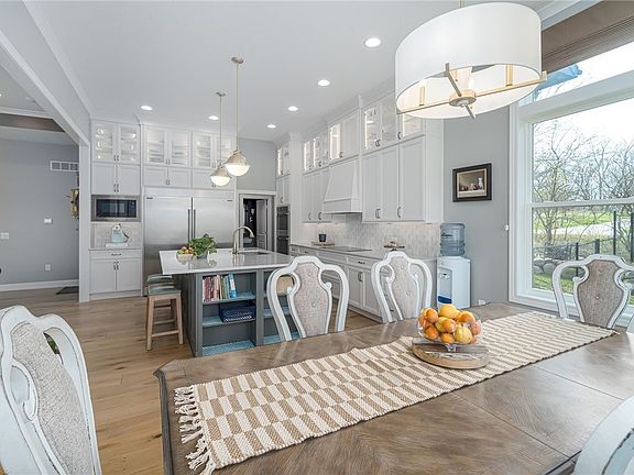 5th image of 3487 SW 56th St
