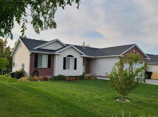 1433 N 1050 W, Clinton, UT 84015