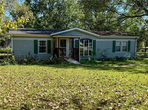 619 Hoover St, Pomona, KS 66076