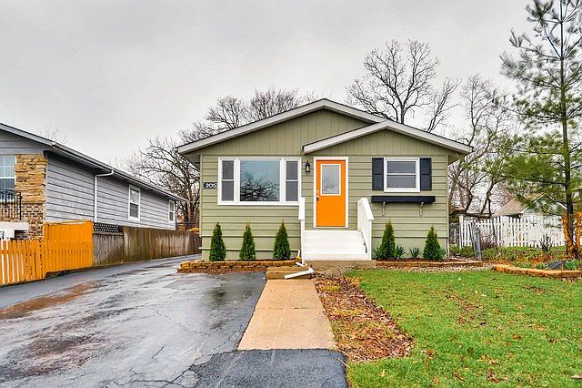 1st image of 205 Woodland Dr
