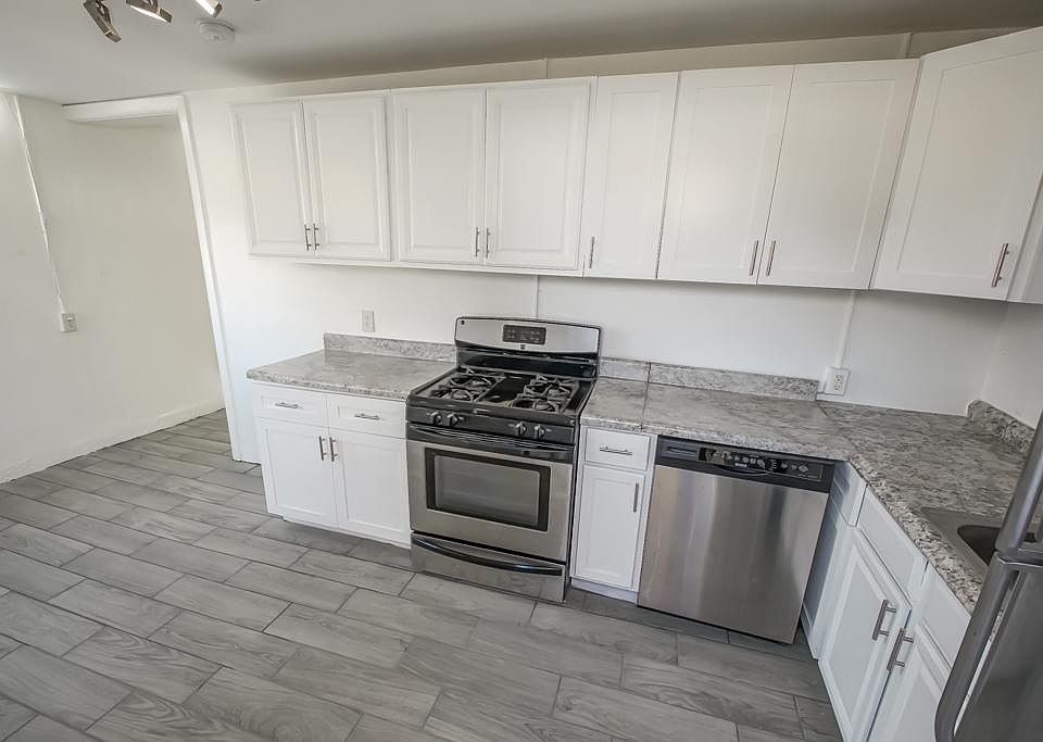 1st image of 2107 Clouet St