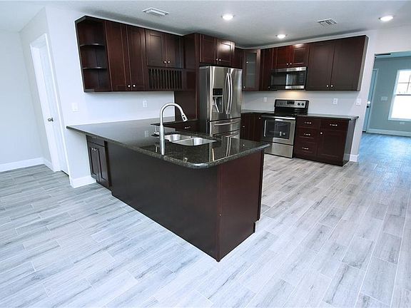 5th image of 1542 28th St S