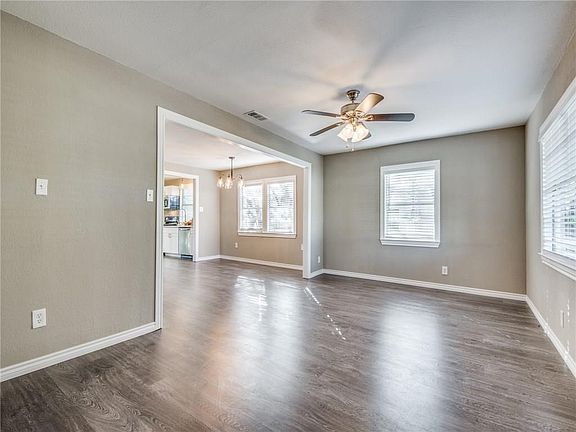 5th image of 513 W 4th St