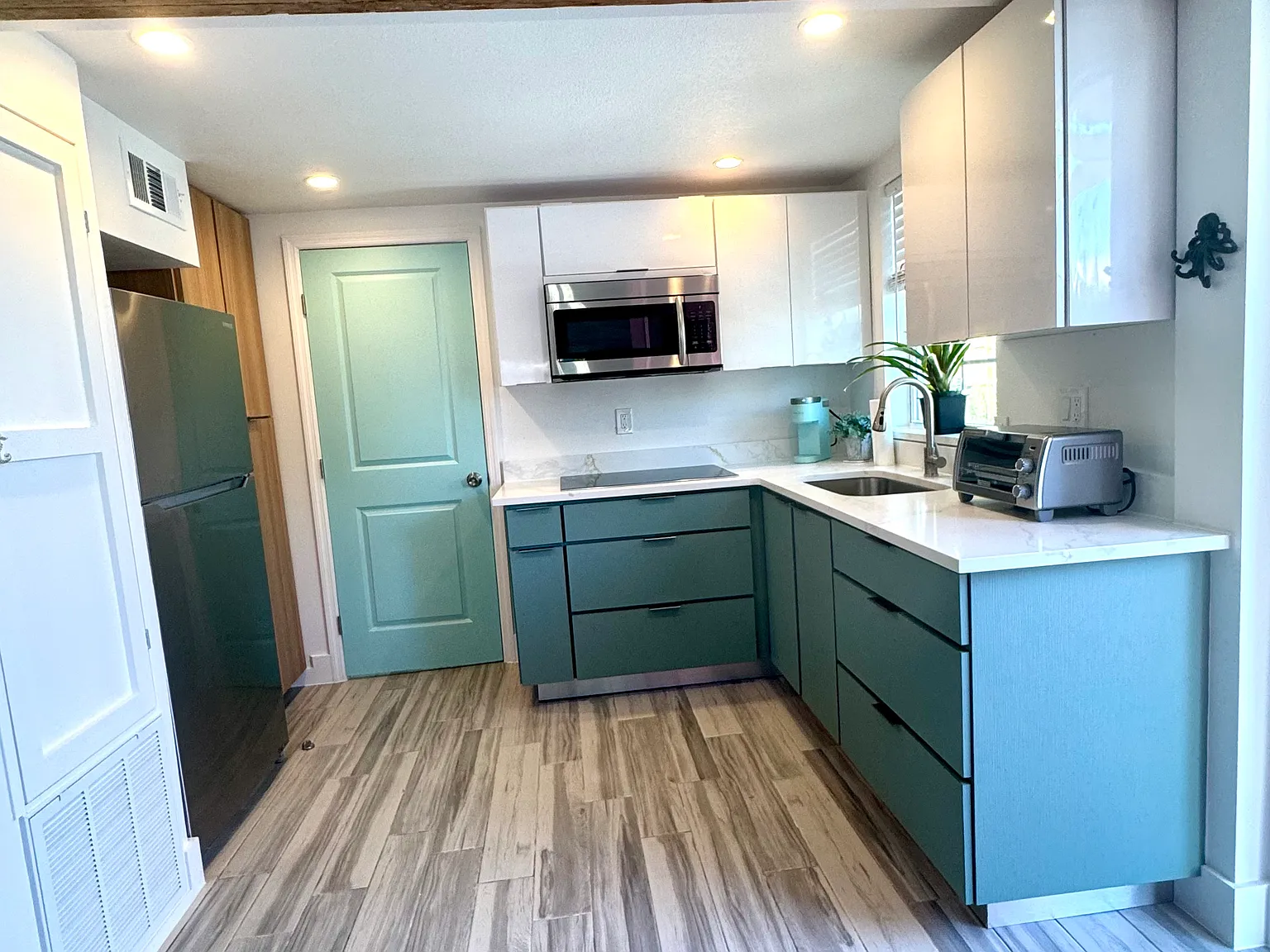 Boca Ciega Dr, Madeira Beach — Photo 2