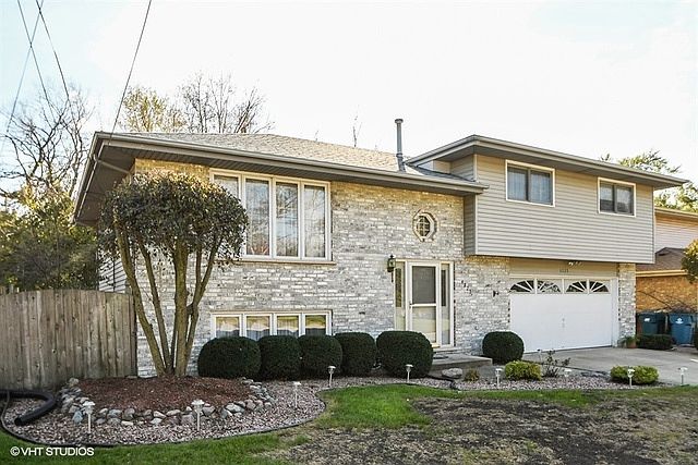1st image of 4225 W 142nd St