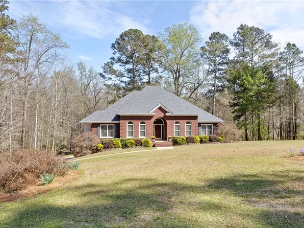 1531 Talhiem St, Auburn, AL 36832