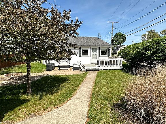 4th image of 921 S Plymouth St