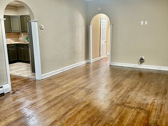 5th image of 5200 W Montgomery Ave APT 19B