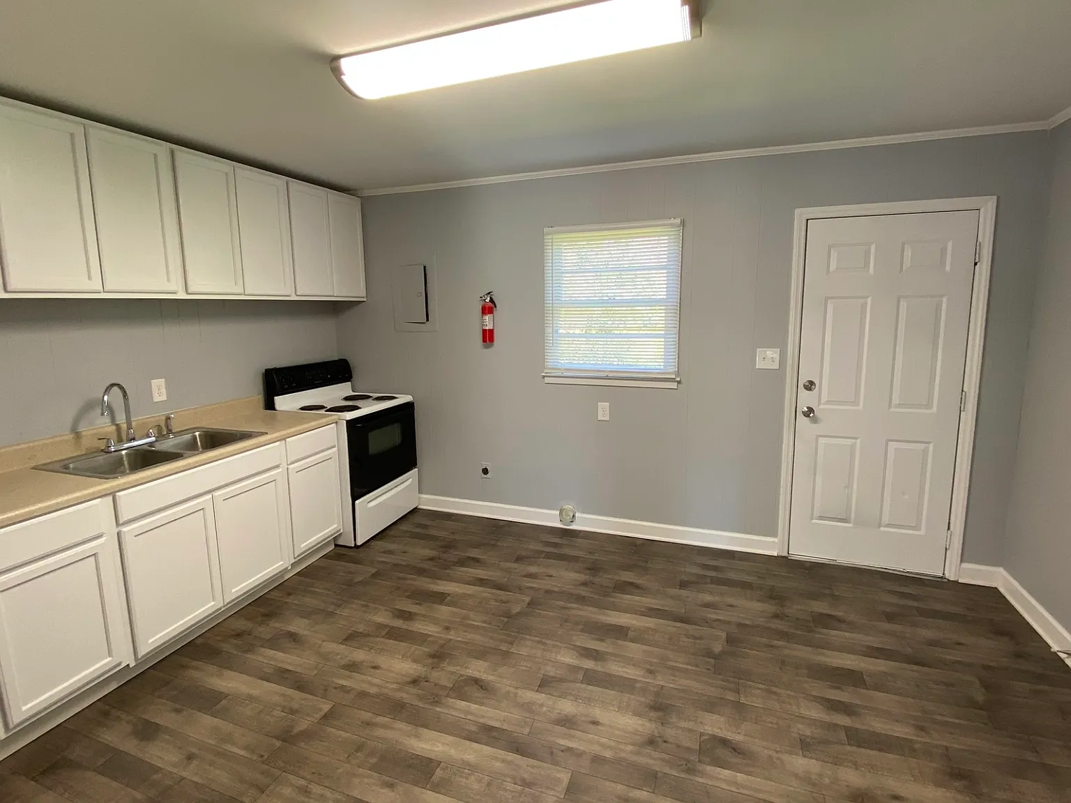 2 bed, 800 sqft, $825 — Photo 2