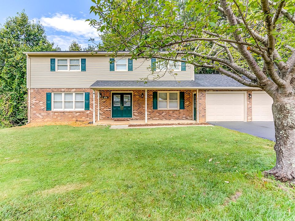 1st image of 210 Eagle Dr
