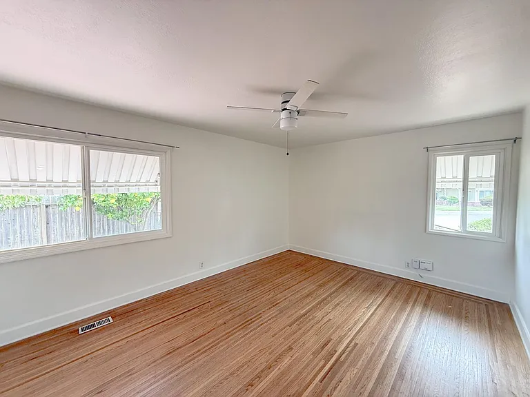 1226 Margery Ave — Photo 18