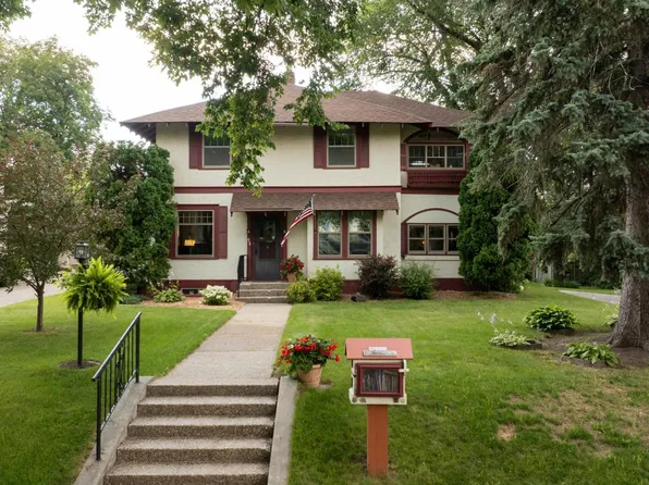 418 W Vernon Ave, Fergus Falls, MN 56537