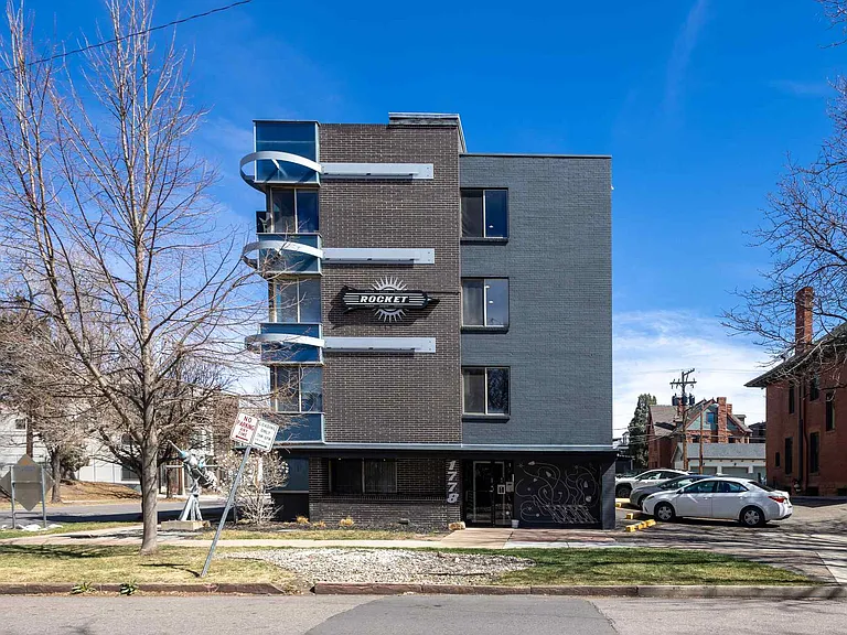 Rocket Apartments — Photo 7