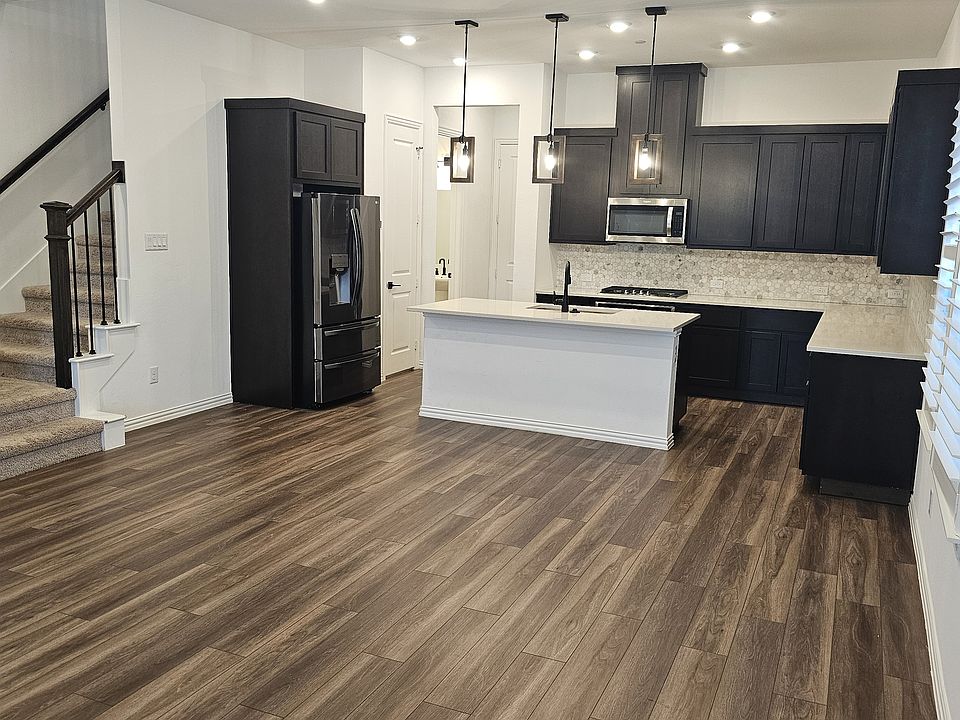 1st image of 3042 Opera Way