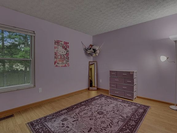 4th image of 911 Peppercorn Pl Room 2