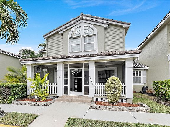 3rd image of 10569 NW 56th Place