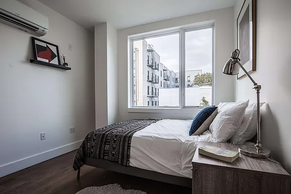 Rented by Nooklyn NYC LLC | media 26