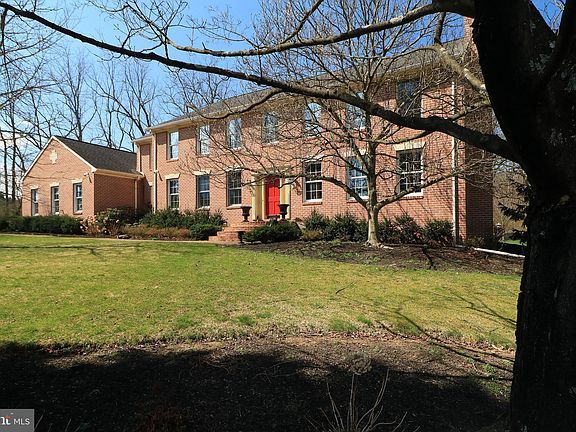 4th image of 2564 Apple Green Cir