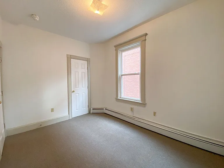 31-33 Bond St — Photo 28