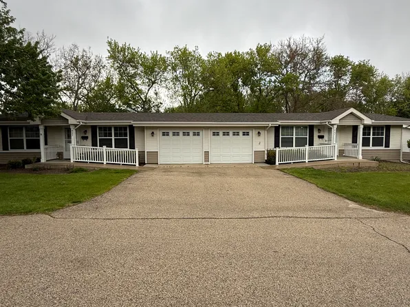 467 Crescent Ct #467, Woodstock, IL 60098