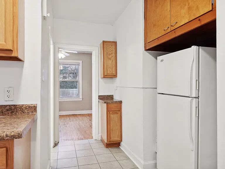 1708 Grand Ave — Photo 10