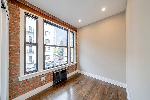 Rented by Douglas Elliman | media 31