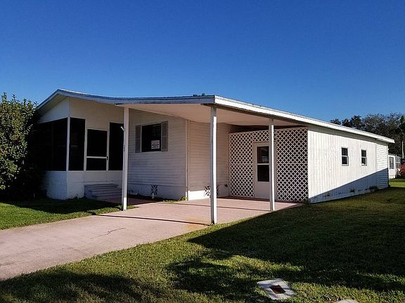 2nd image of 100 Darby Cay